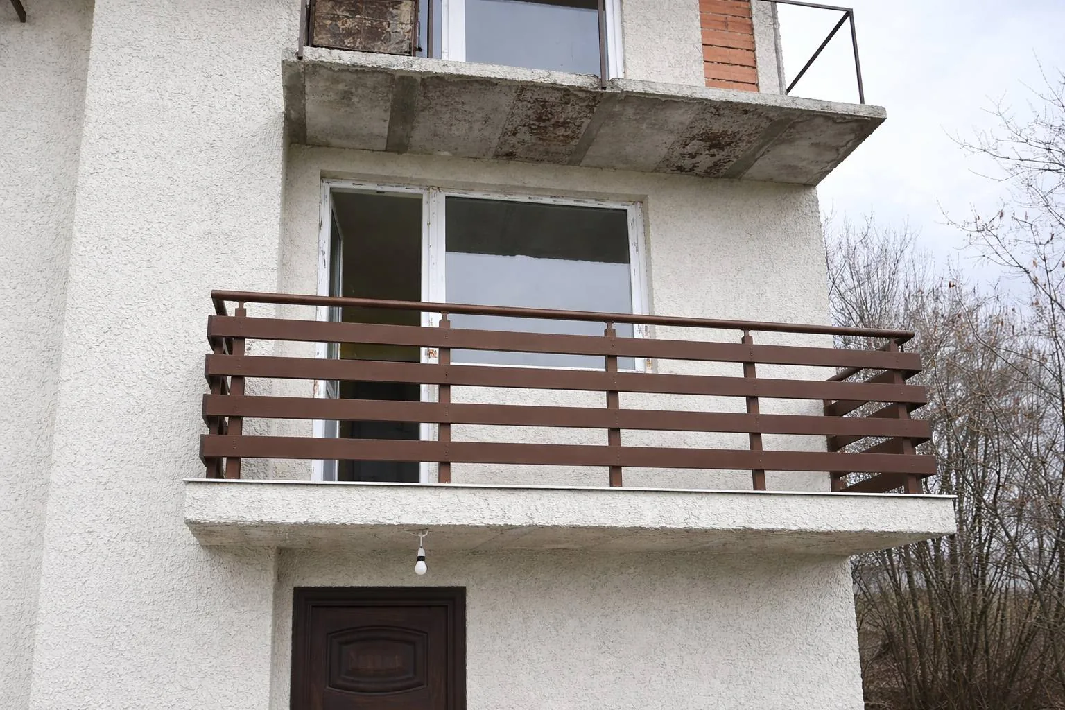 Парапет ВИЛА-микс по поръчка – изработка и монтаж Pernik