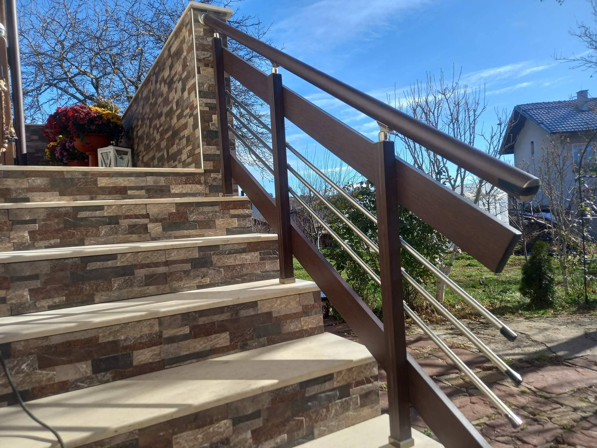 aluminiev parapet vila miks 1