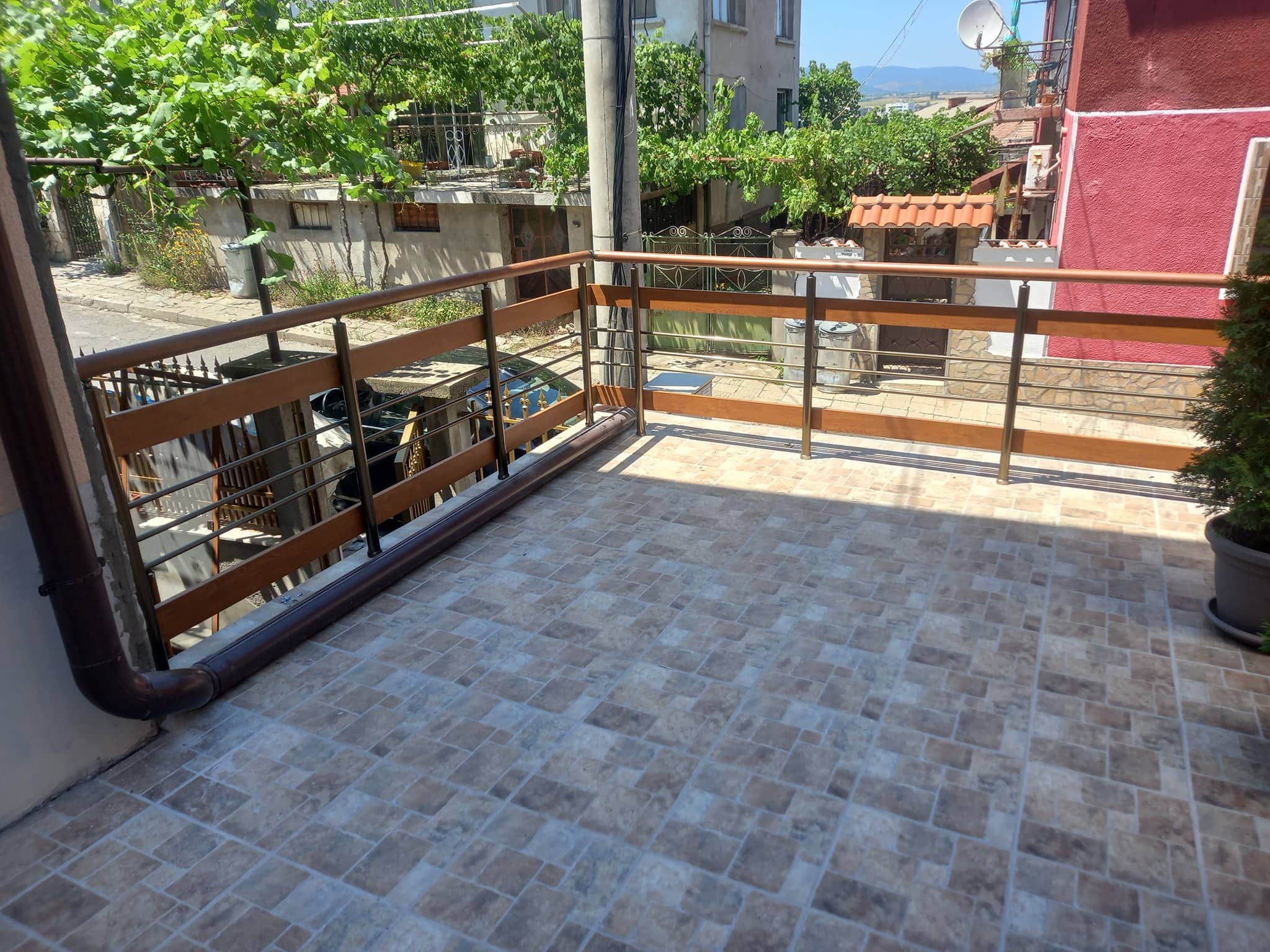 aluminiev parapet vila miks 12