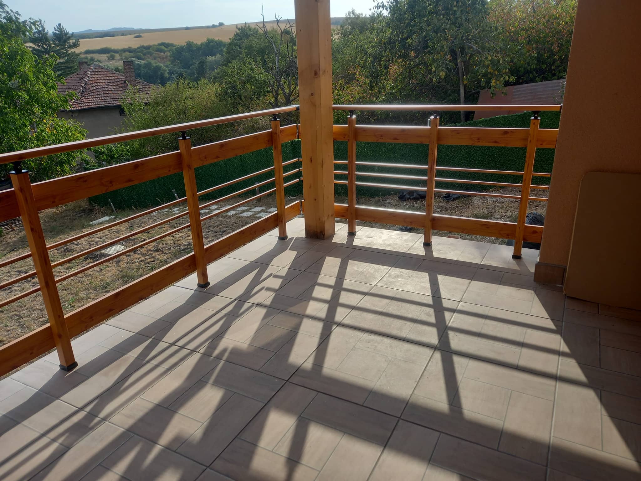 aluminiev parapet vila miks 6