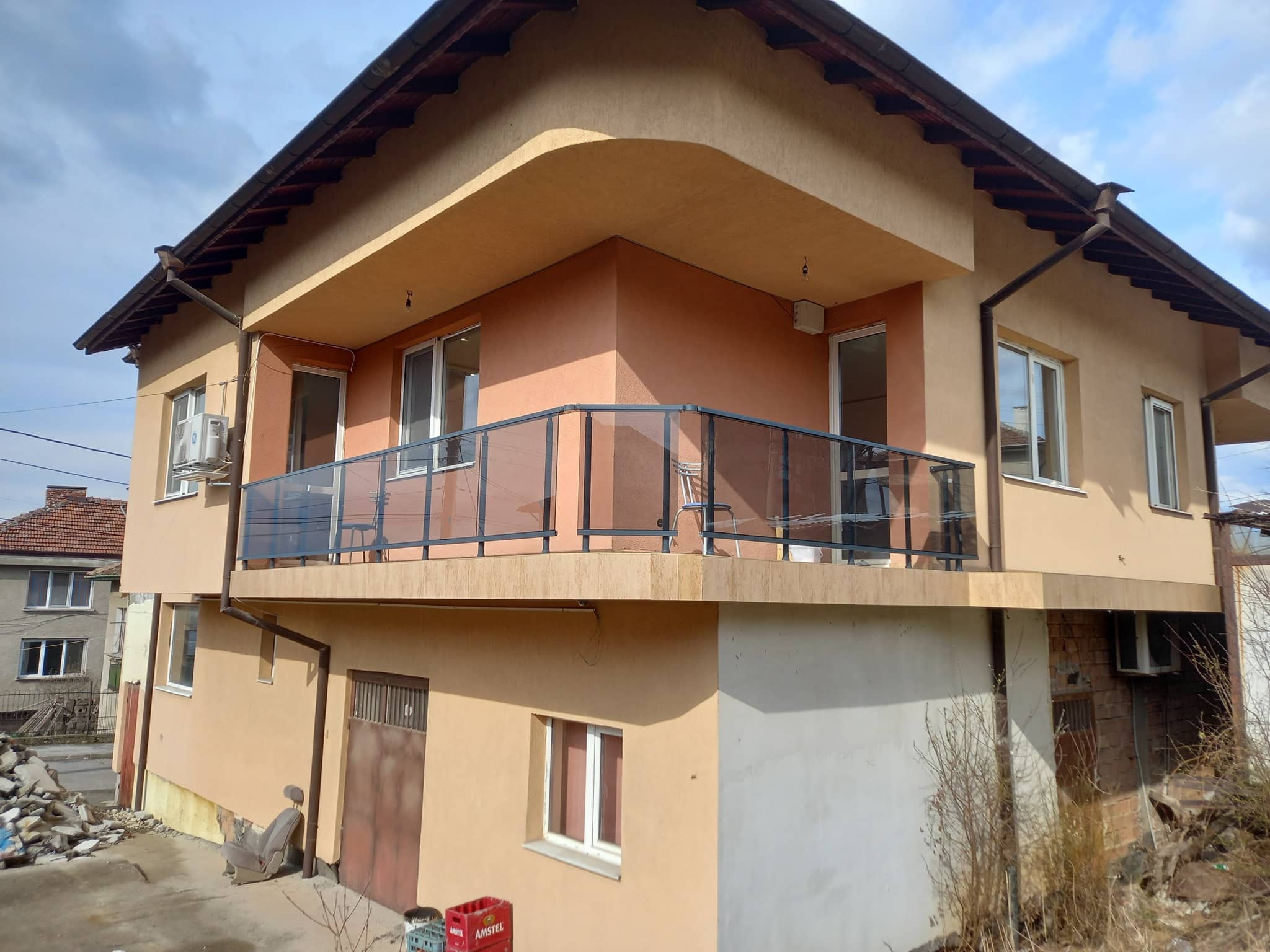 aluminievi parapeti sus stuklo 39