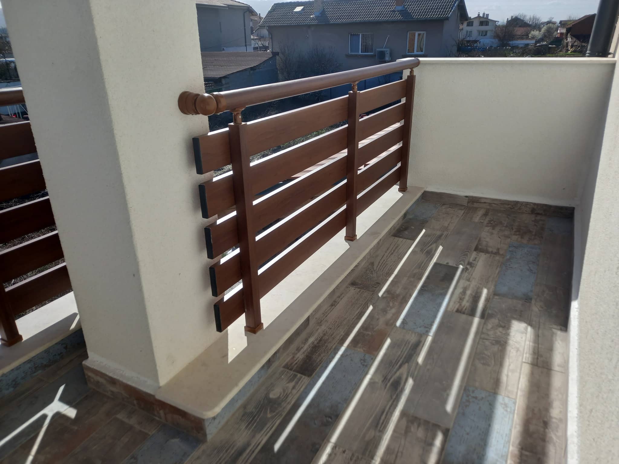 aluminiev parapet vila 14