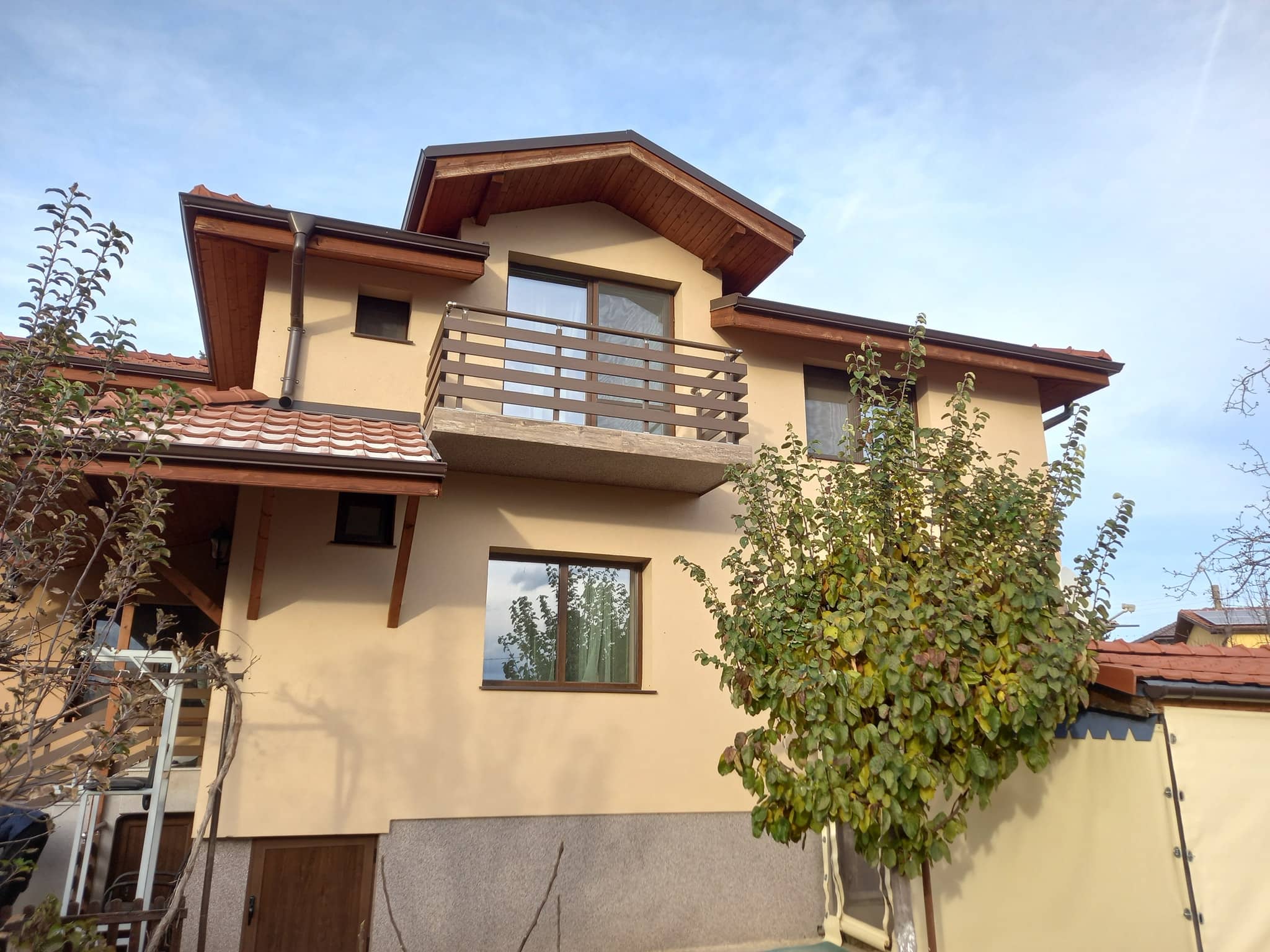 aluminiev parapet vila 19