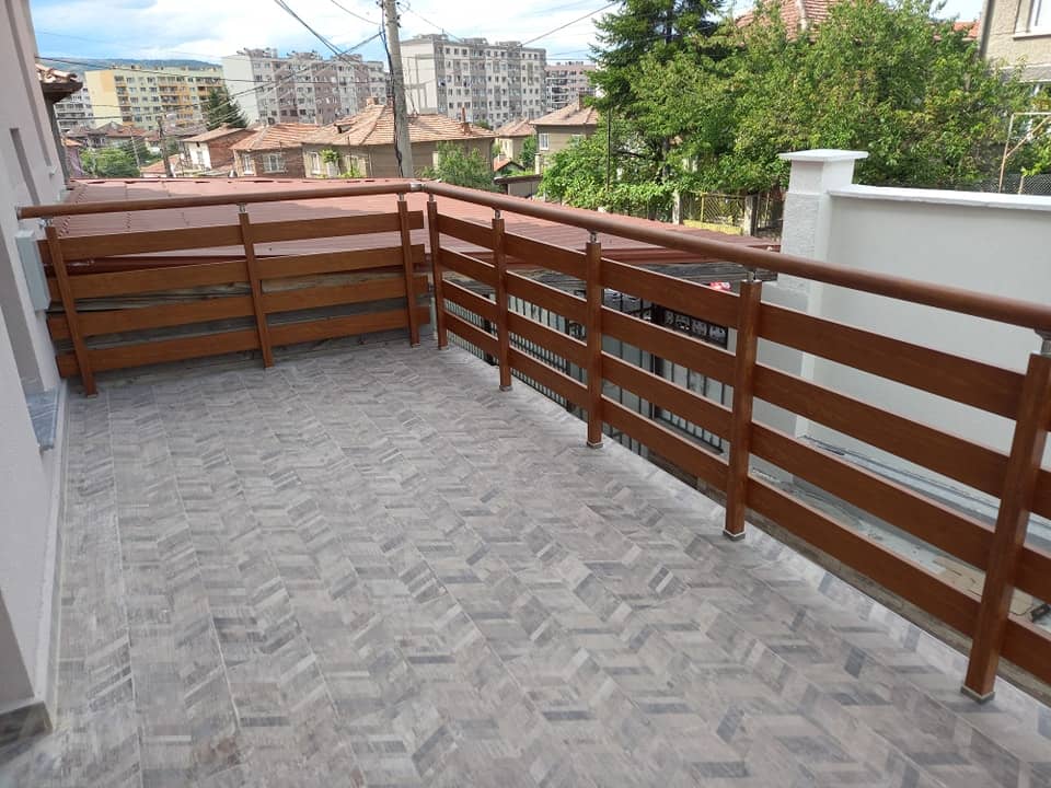 aluminiev parapet vila 28