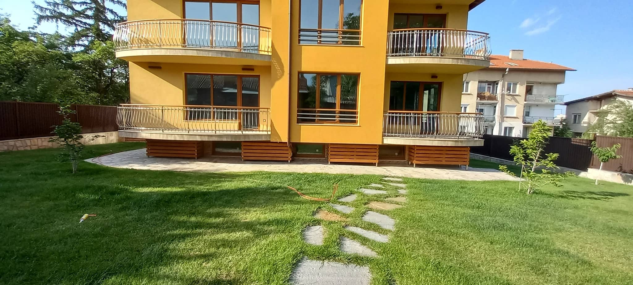 aluminiev parapet vila 39