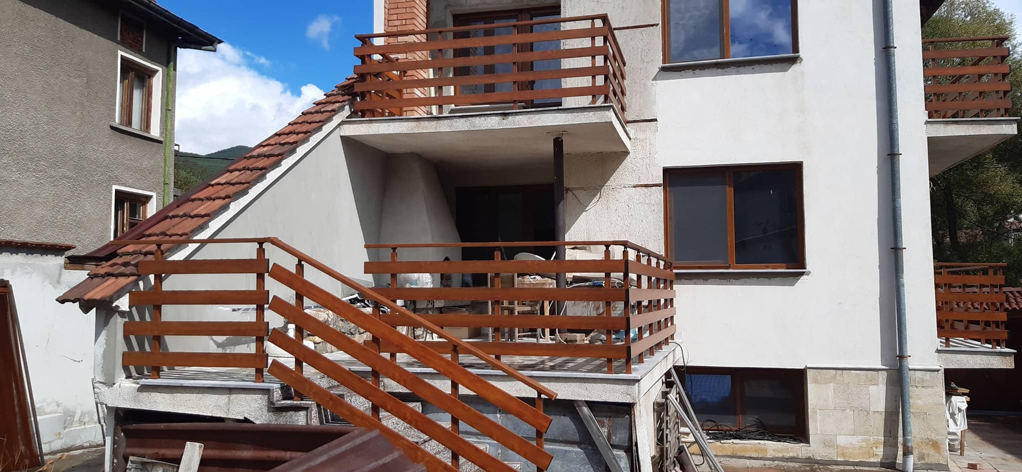 aluminiev parapet vila 45