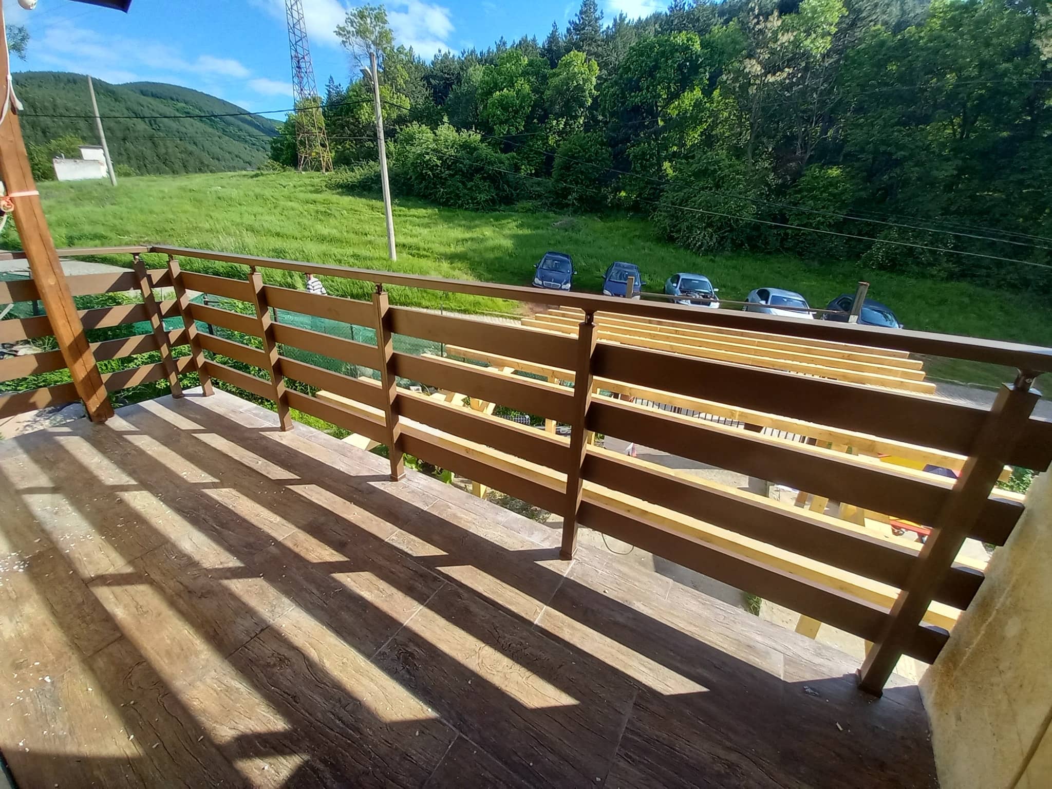 aluminiev parapet vila 6