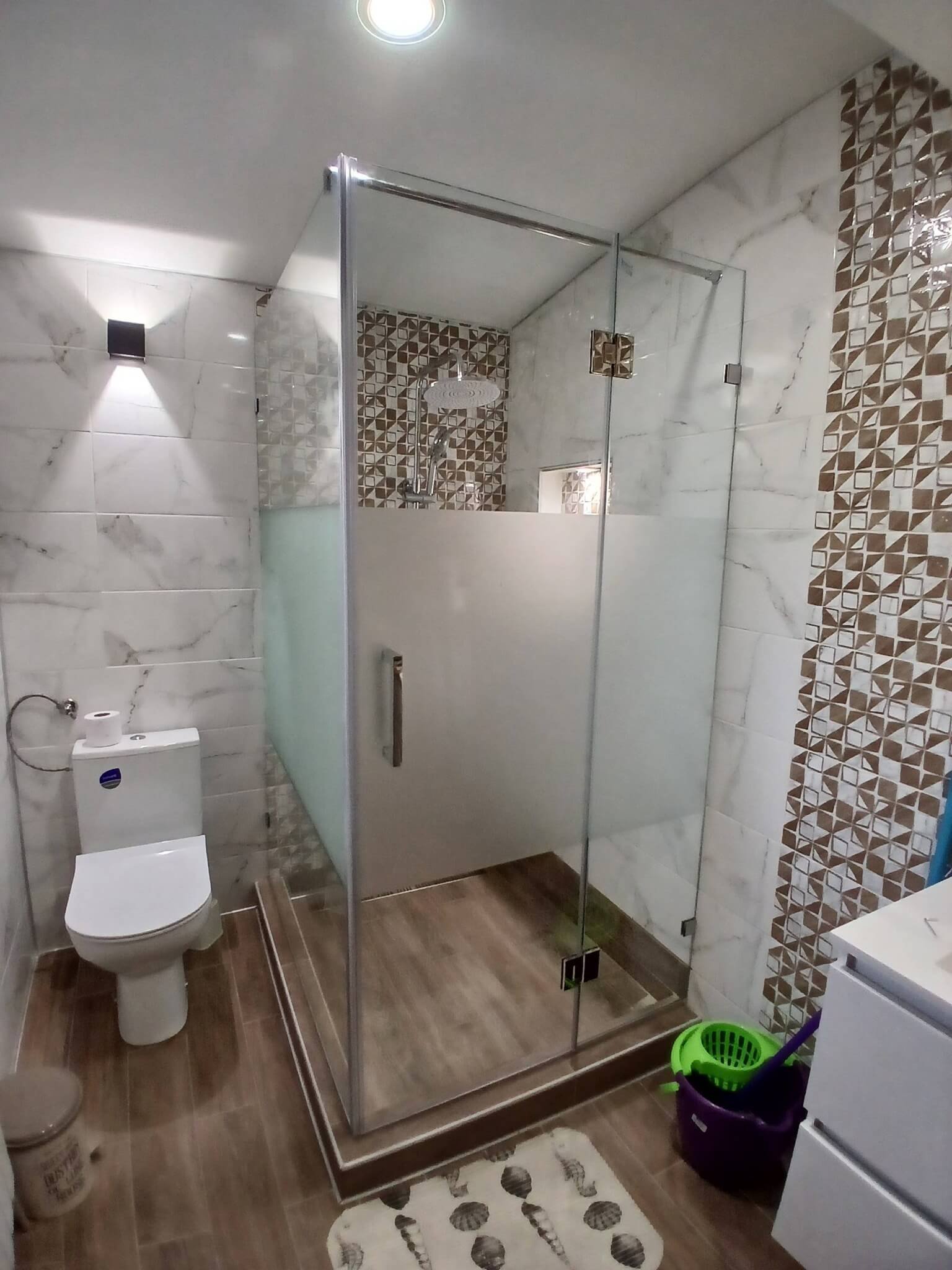 душ кабина миленкови нбг12