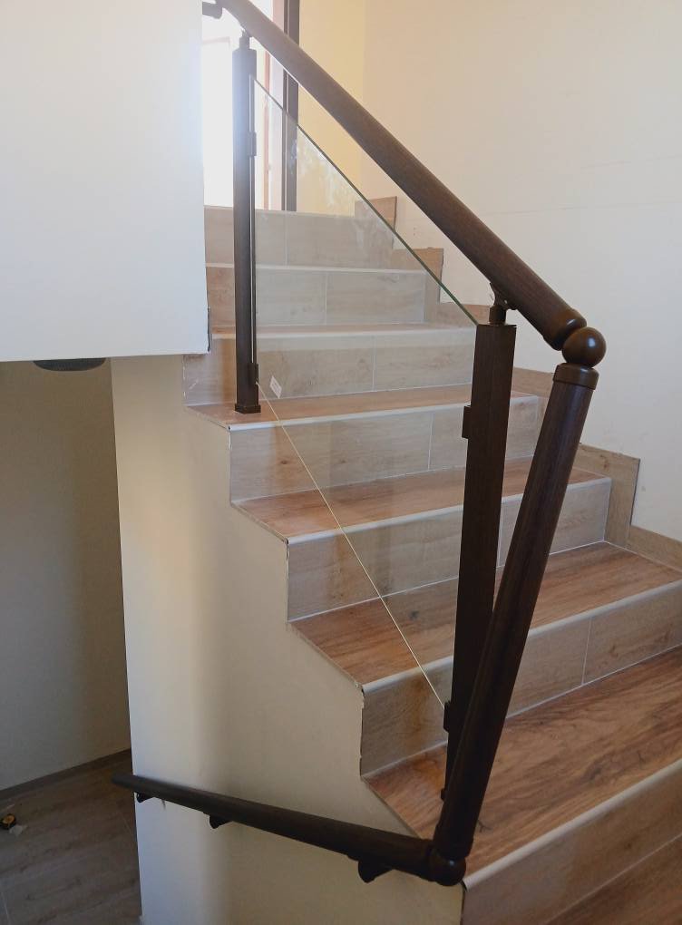 парапети със стъкло 9а 9