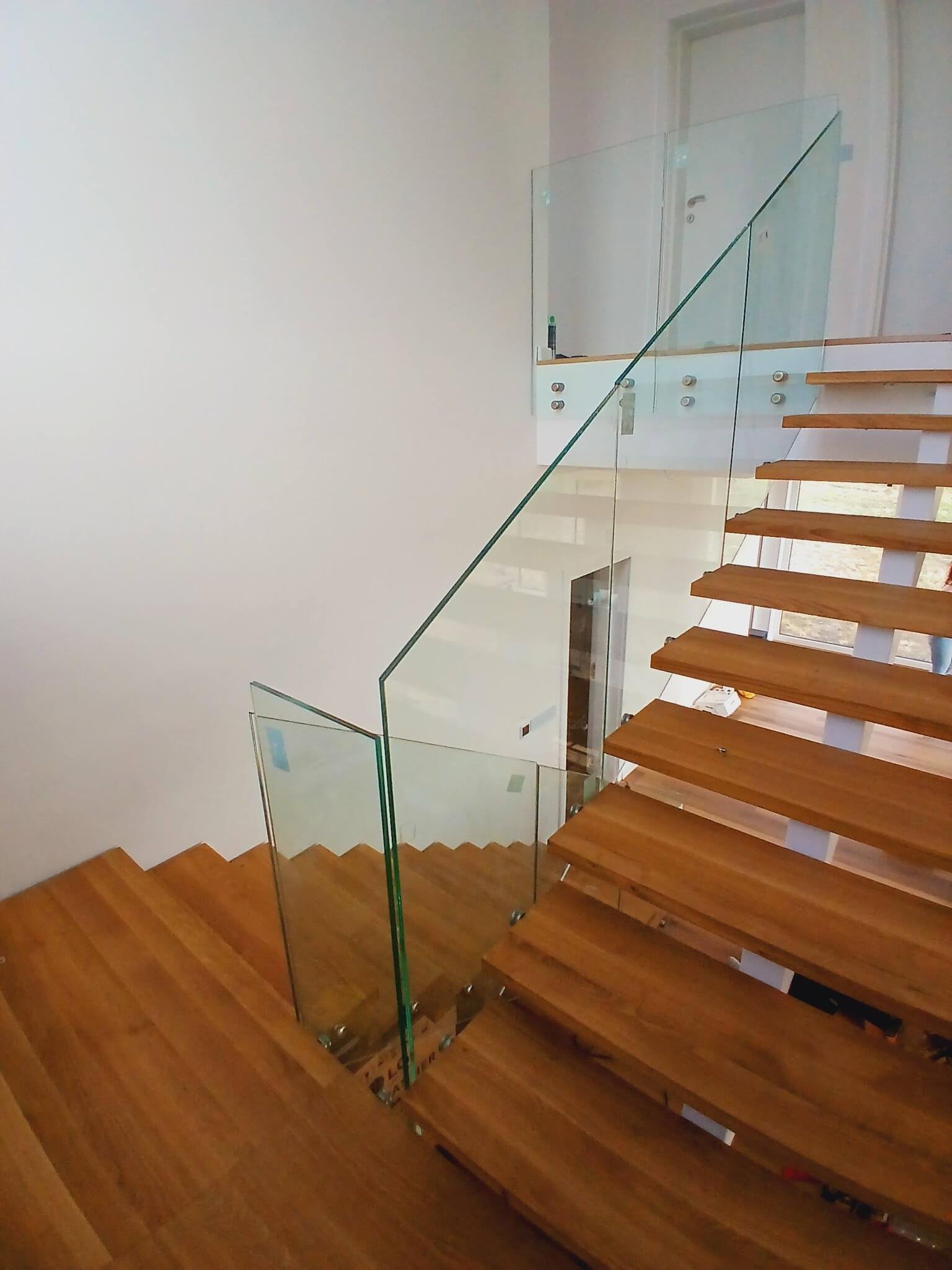 стъклени парапети н32